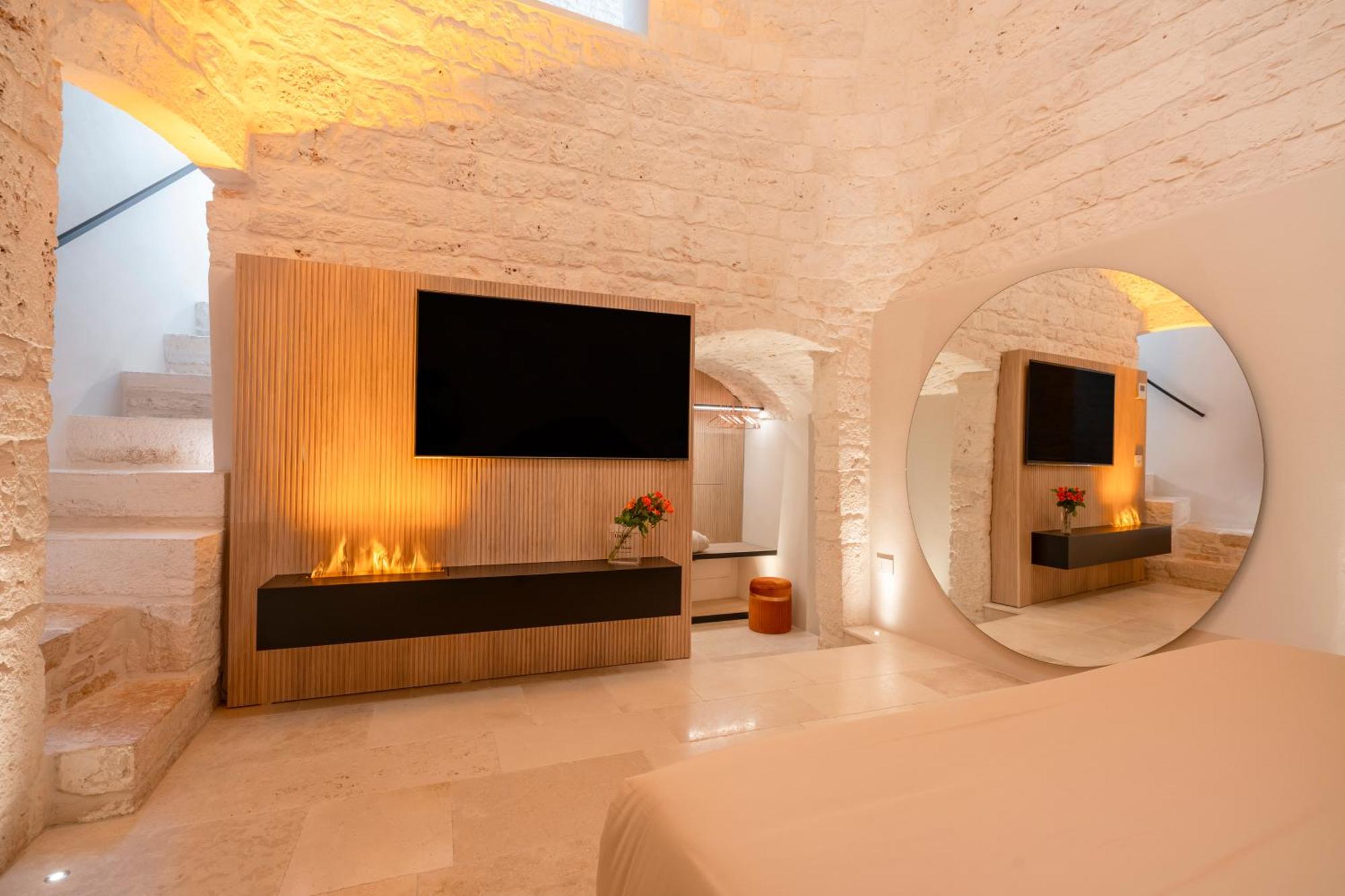 アルベロベッロNaiira Luxury Trullo - Jacuzzi And Patioアパートメント エクステリア 写真