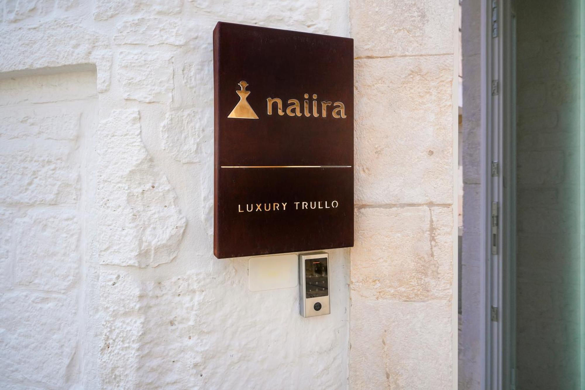 アルベロベッロNaiira Luxury Trullo - Jacuzzi And Patioアパートメント エクステリア 写真
